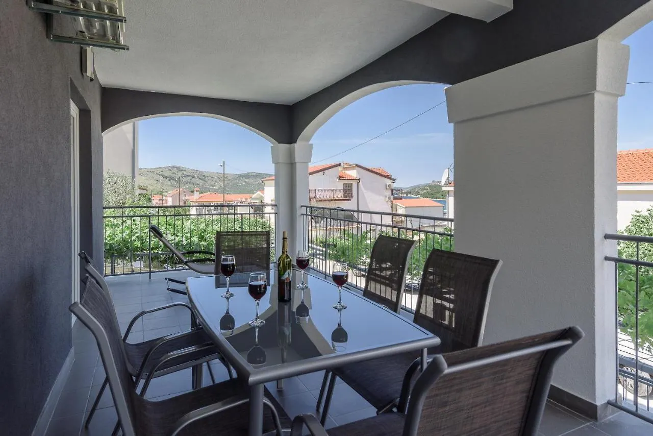 Apartmani Seget Seget Vranjica