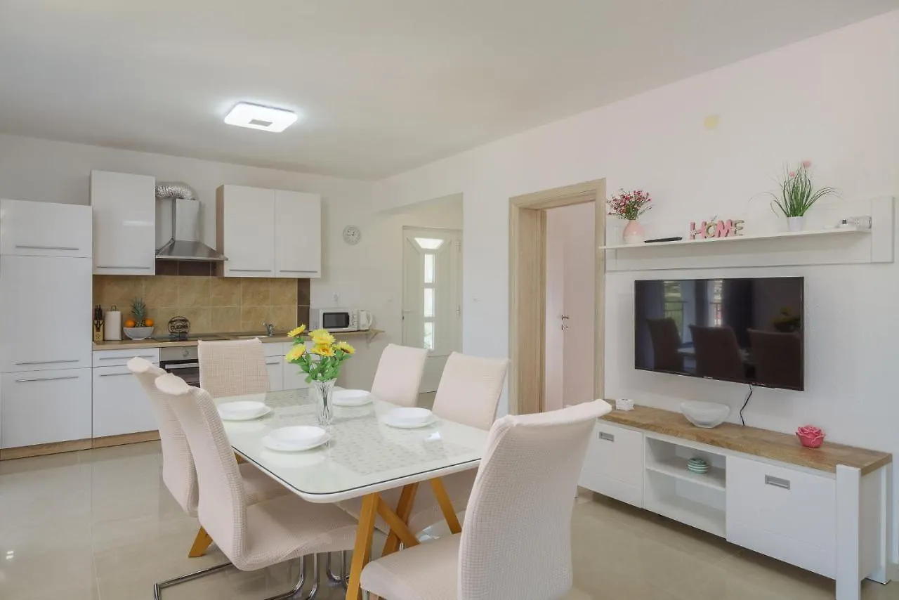 Apartmani Seget Seget Vranjica