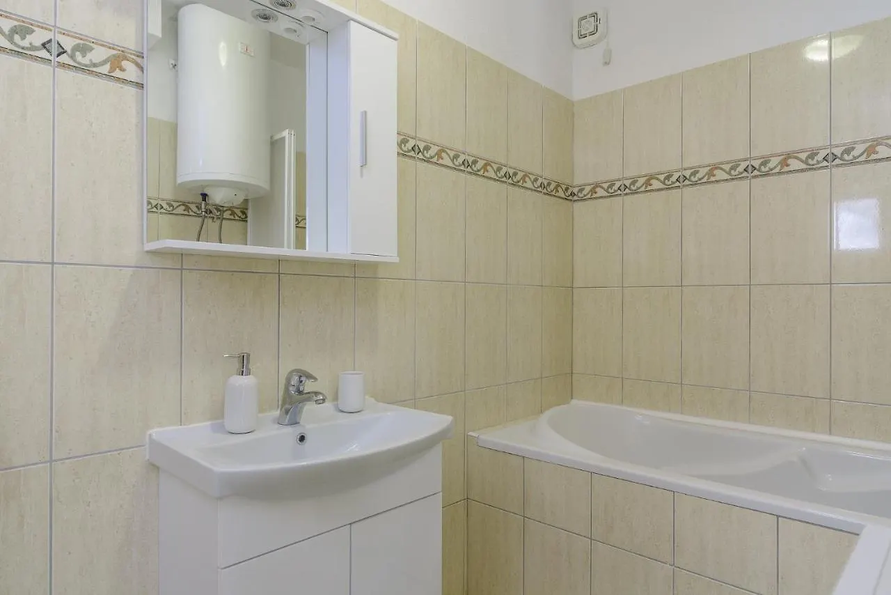 Apartment Apartmani Seget Seget Vranjica